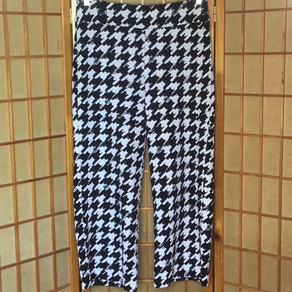 INGREDIENTS PANTS ANKLE LENGTH BLACK & WHITE HOUNDSTOOTH WOMENS PANTS
